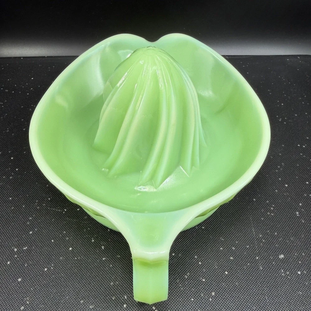 Vintage Jadeite Glass Citrus Juicer Reamer Green Milk Glass Ribbed 8 Inch